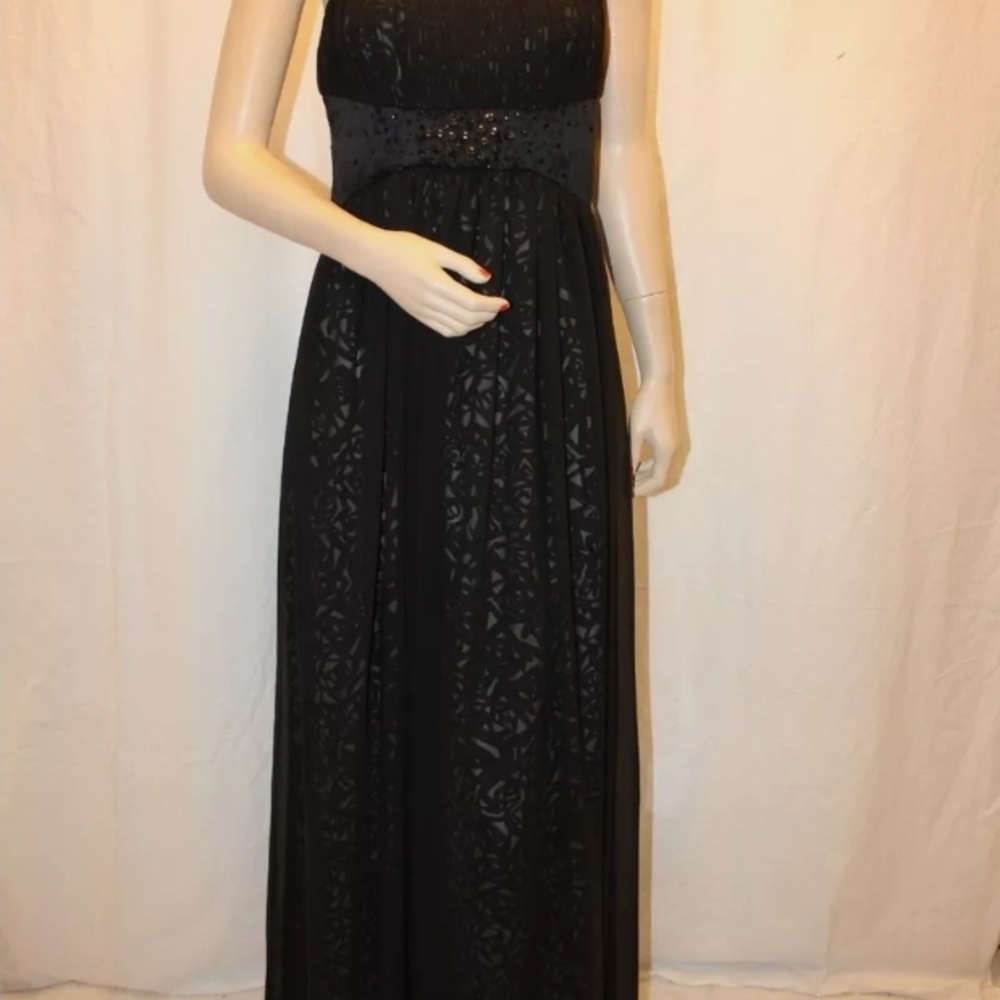 Elegant Black Evening Gown